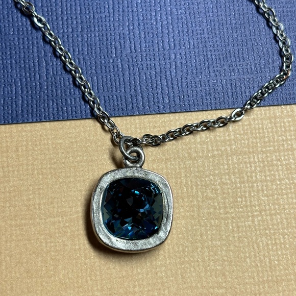 Sabika-Inspired Necklace -NWT - Picture 5 of 7